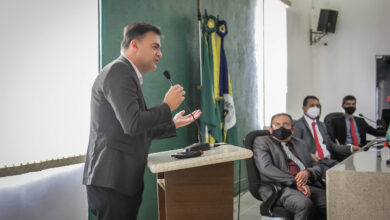 Photo of Presidente da AL, Fernando Santana prestigia posse de Dr Guilherme em Barbalha